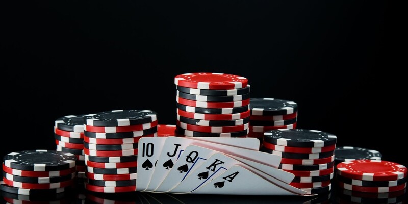 Chia sẻ đến toàn bộ người chơi chiến thuật chơi Poker đỉnh cao
